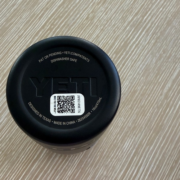 YETI RamblerTravel Bottle 16oz With Leakproof Commuter Cap Black Tumbler Cup Mug - Picture 10 of 12